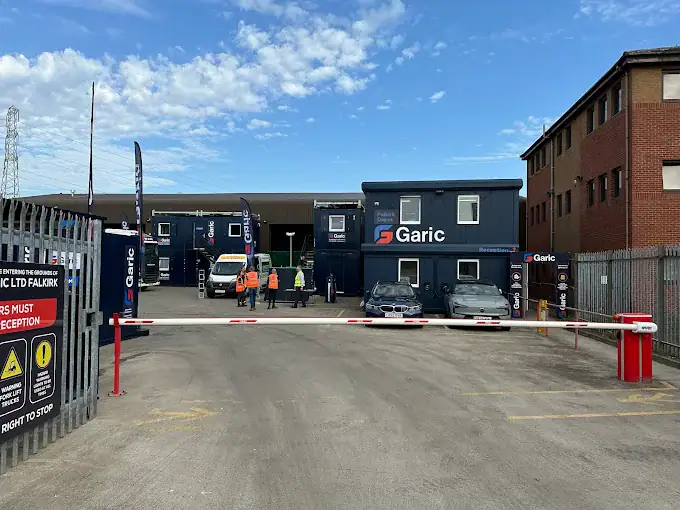Garic Reading Depot with mobile storage units and staff on site.